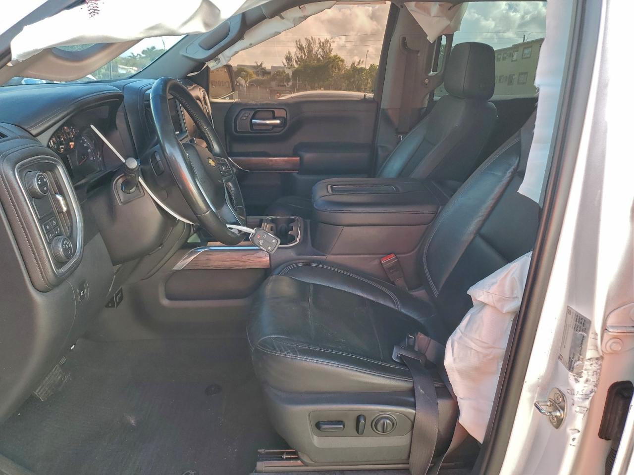 2019 CHEVROLET SILVERADO C1500 LTZ photo 7