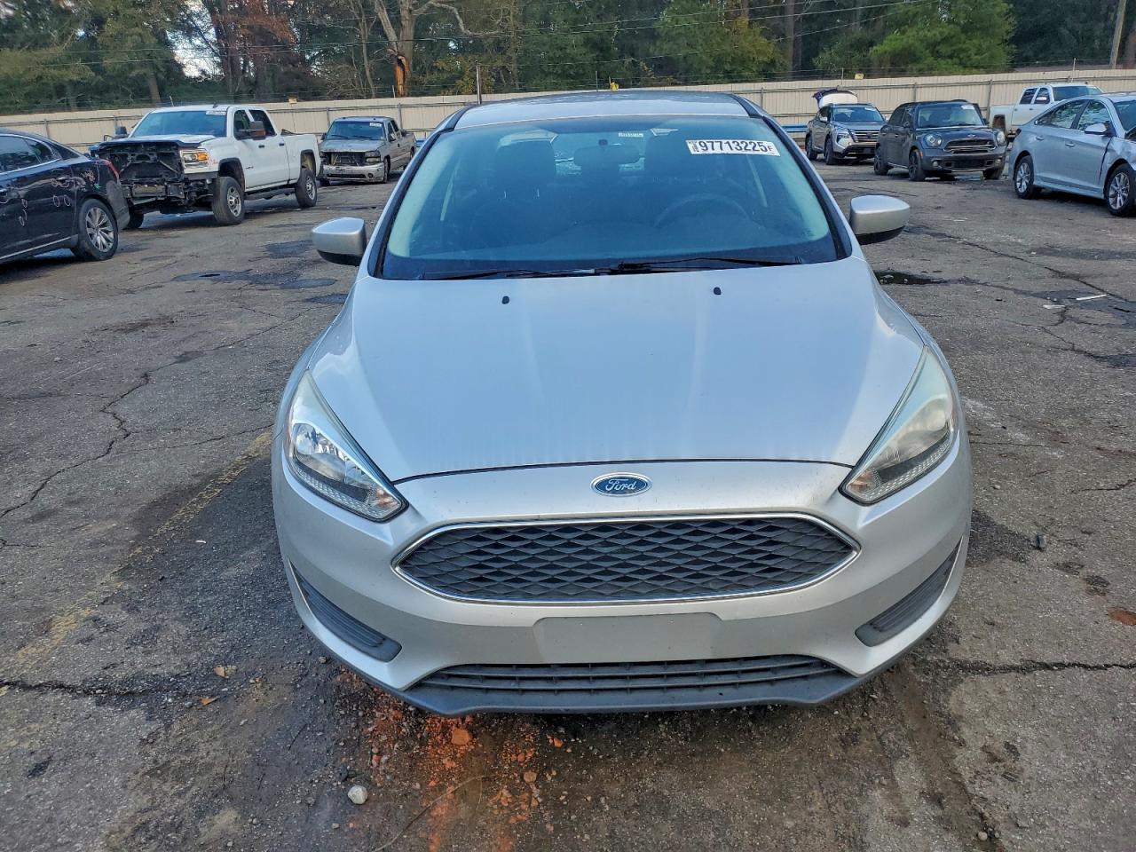 2018 FORD FOCUS SE photo 5