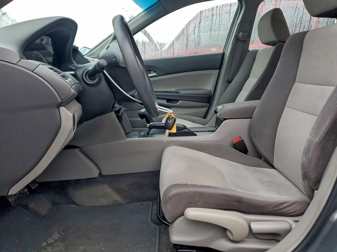 2009 HONDA ACCORD LX photo 13