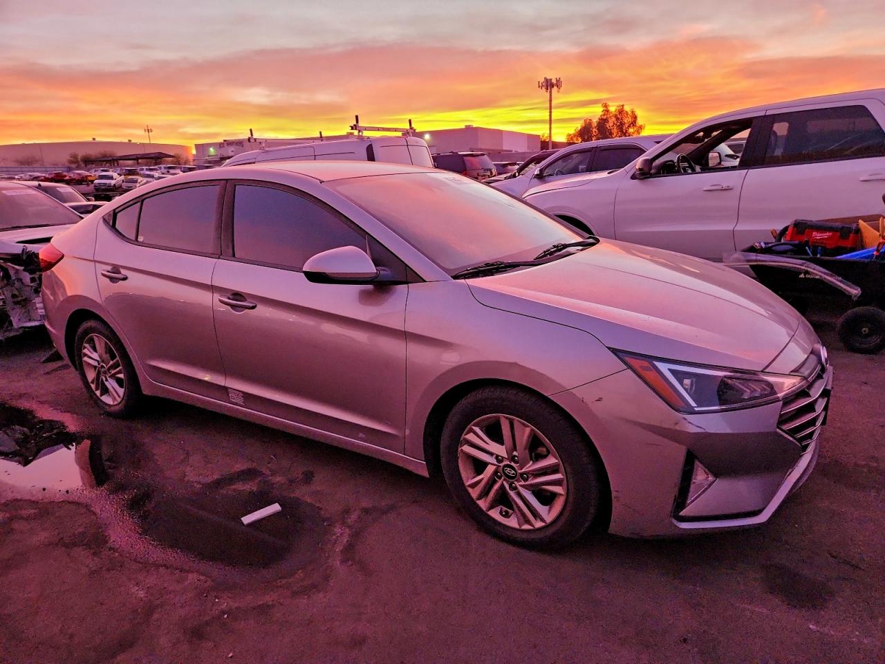 2020 HYUNDAI ELANTRA SEL photo 4