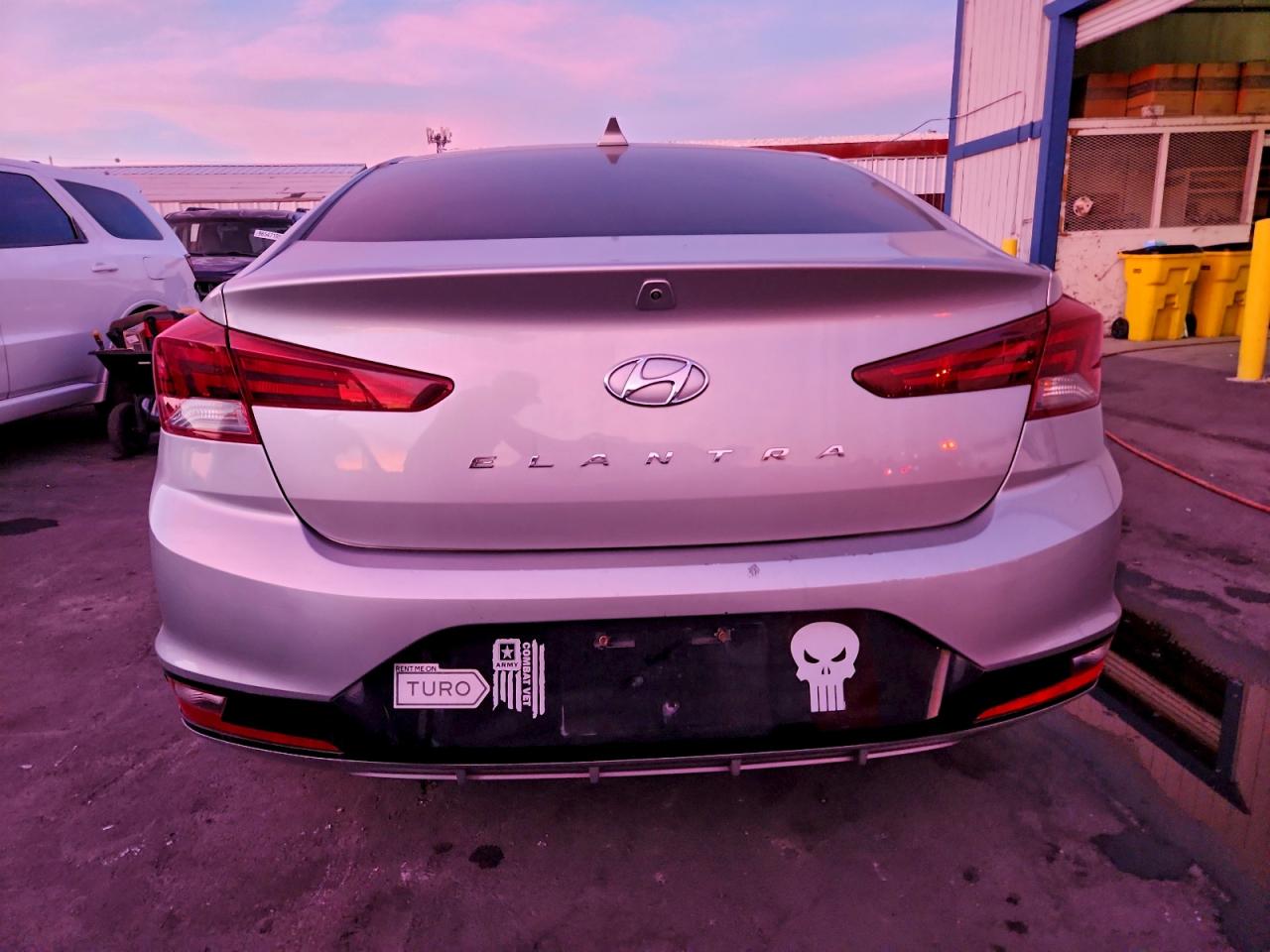 2020 HYUNDAI ELANTRA SEL photo 6