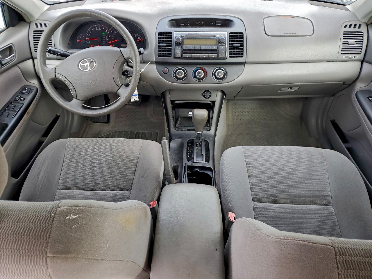 2005 TOYOTA CAMRY LE photo 8