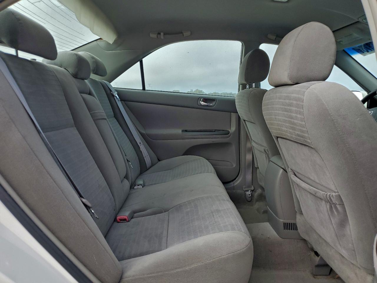 2005 TOYOTA CAMRY LE photo 10