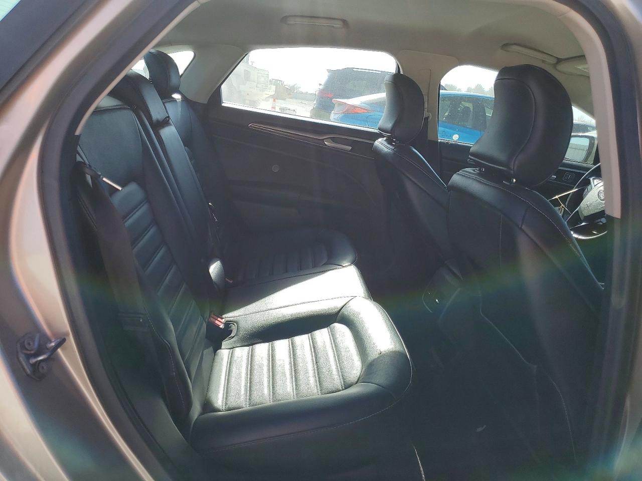 2017 FORD FUSION SE photo 10