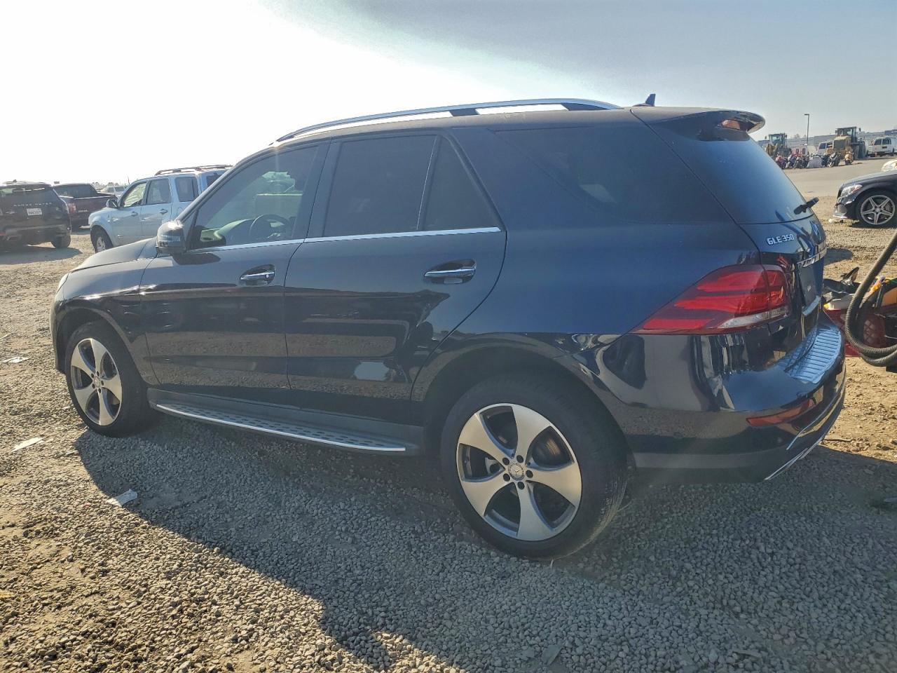 2017 MERCEDES-BENZ GLE 350 photo 2