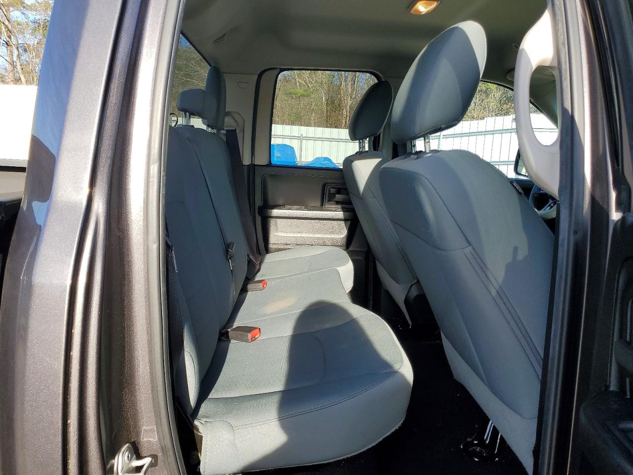 2018 RAM 1500 ST photo 10