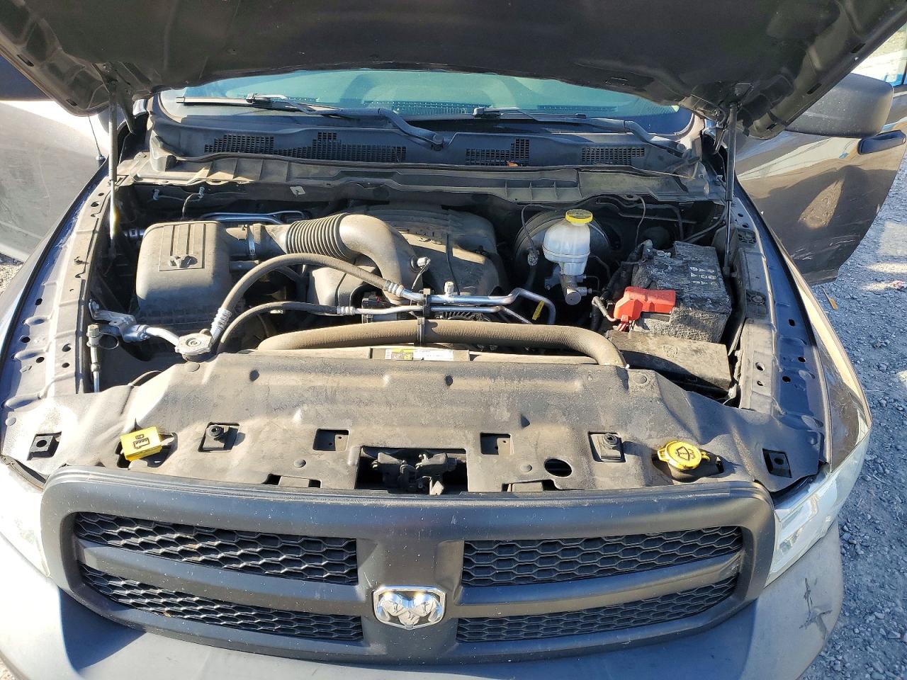 2018 RAM 1500 ST photo 11