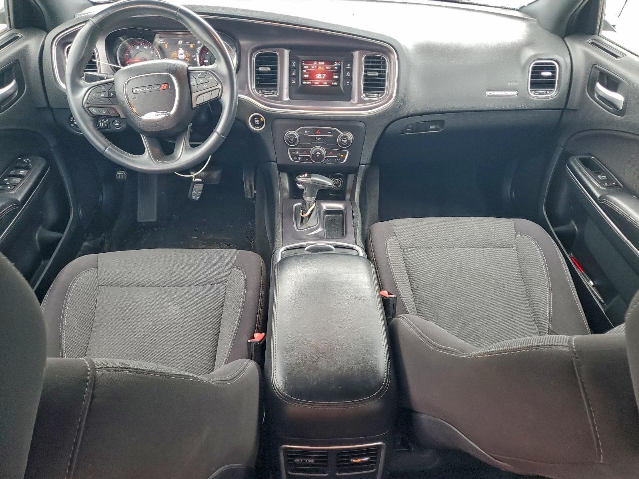 2015 DODGE CHARGER SE photo 8