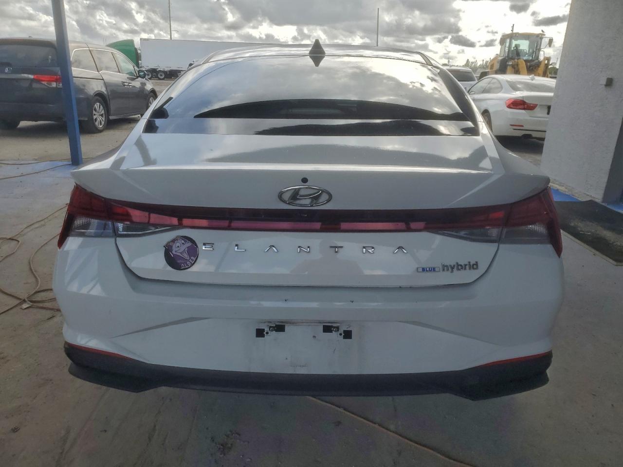 2023 HYUNDAI ELANTRA BLUE photo 6