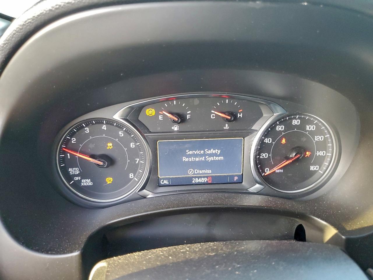 2024 GMC TERRAIN SLT photo 9