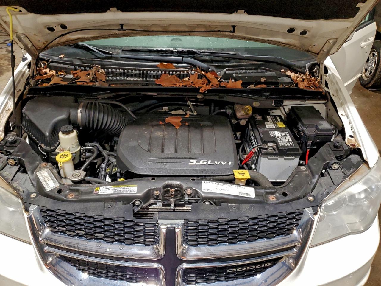2011 DODGE GRAND CARAVAN MAINSTREET photo 12