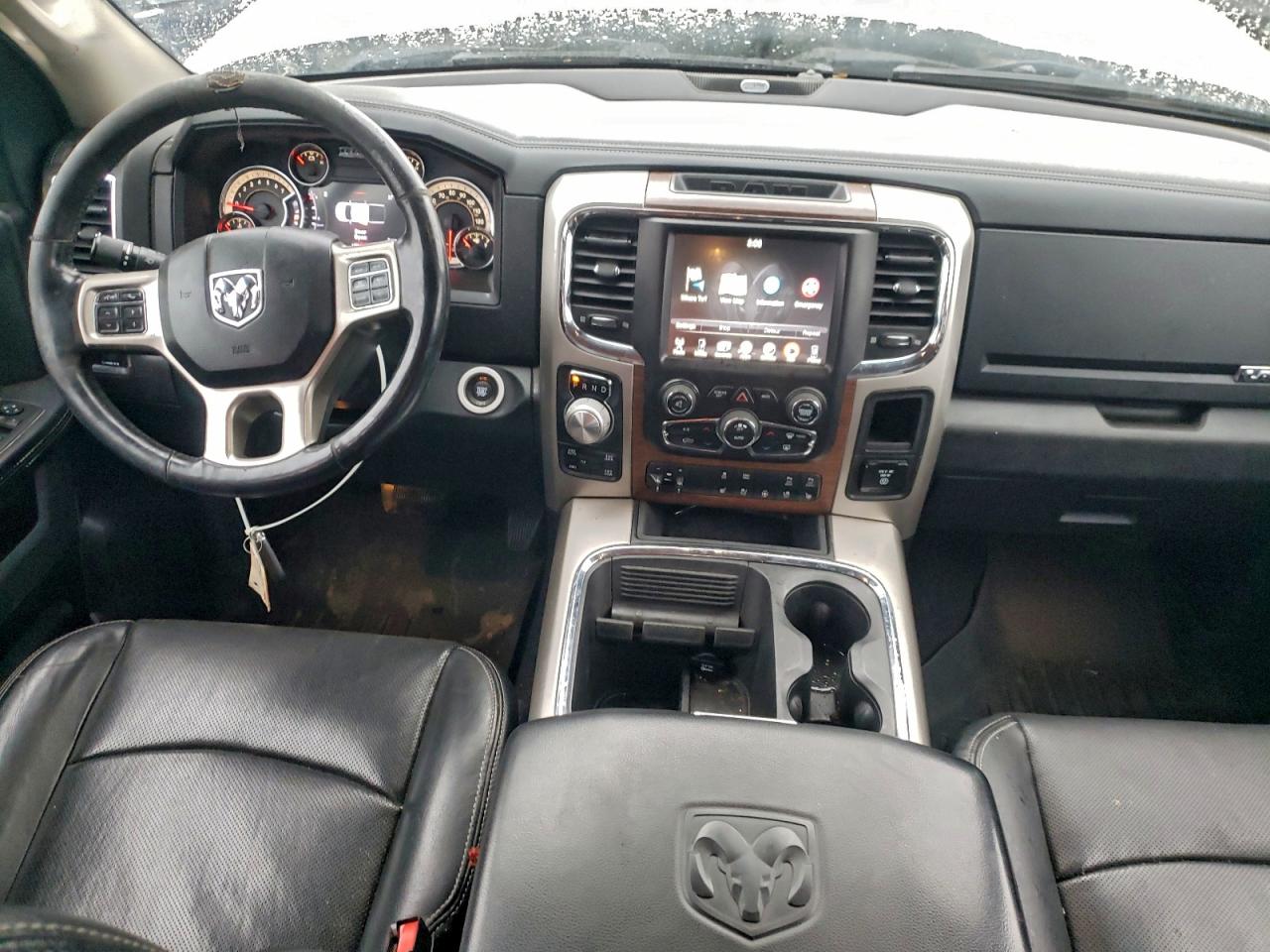 2017 RAM 1500 LARAMIE photo 8