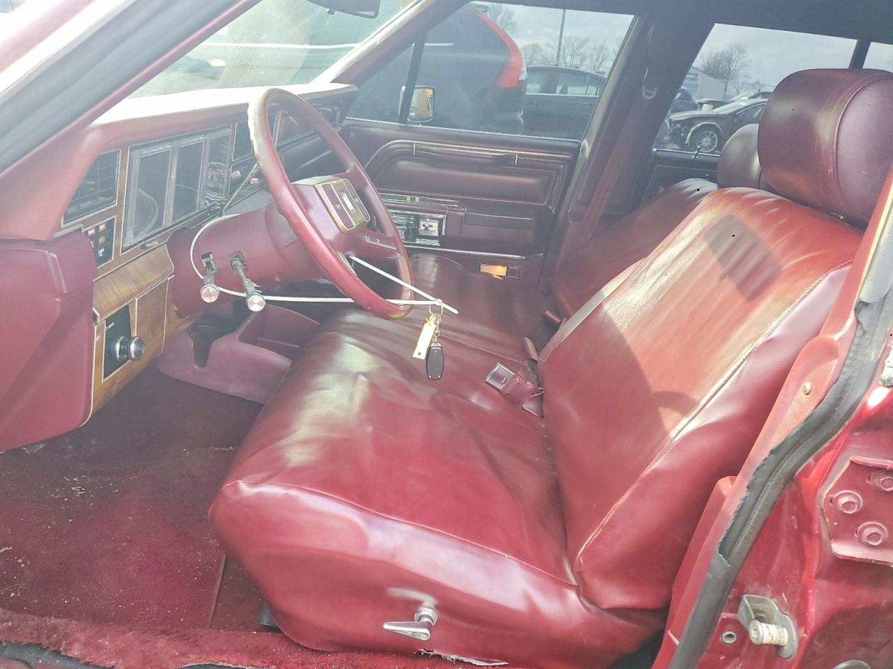 1989 LINCOLN TOWN CAR photo 7