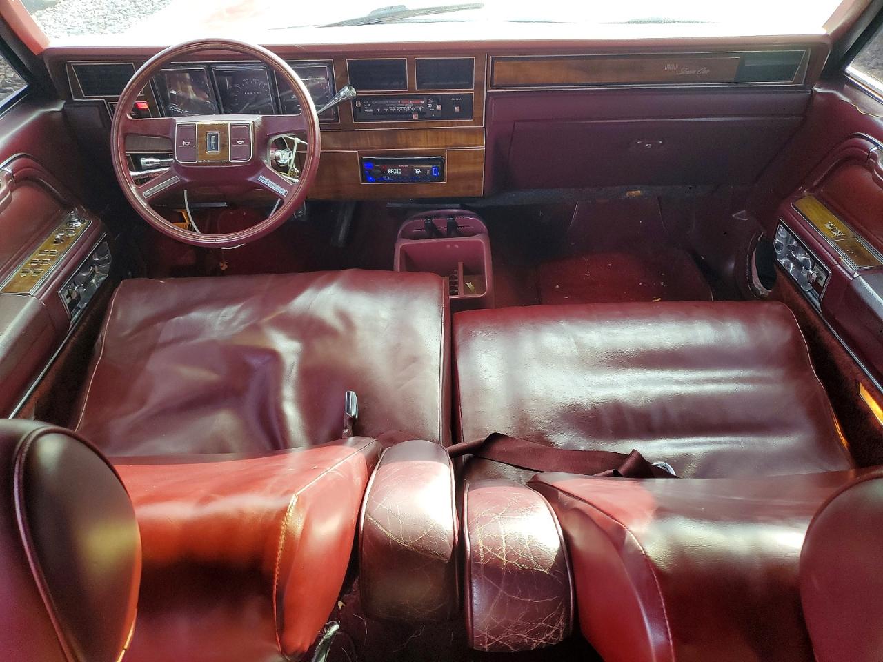 1989 LINCOLN TOWN CAR photo 8
