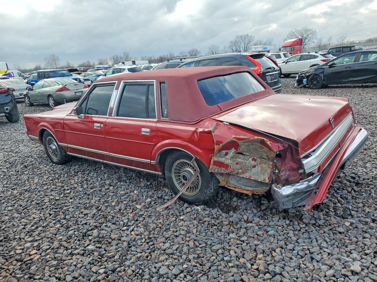 1989 LINCOLN TOWN CAR photo 2