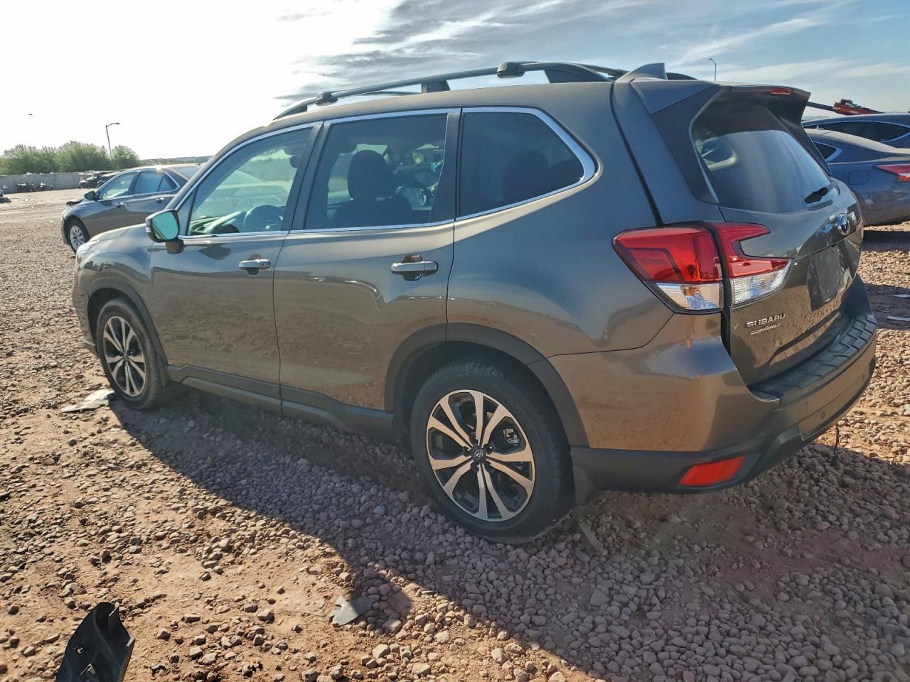 2021 SUBARU FORESTER LIMITED photo 2