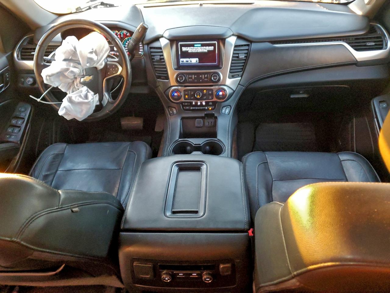 2018 CHEVROLET SUBURBAN K1500 LT photo 8