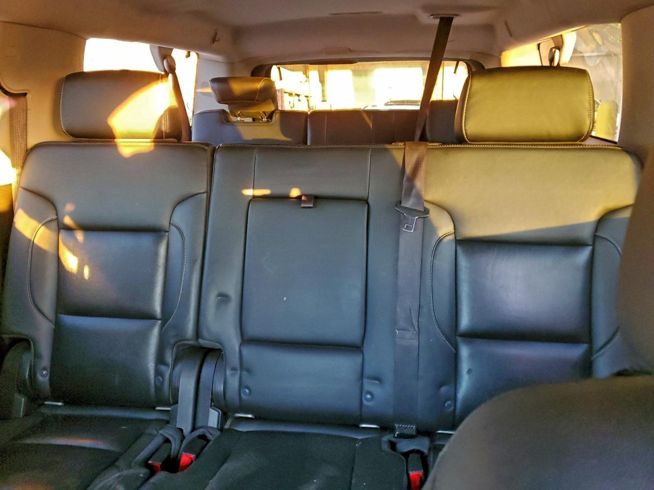 2018 CHEVROLET SUBURBAN K1500 LT photo 10