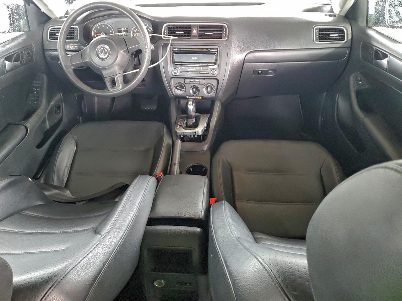 2014 VOLKSWAGEN JETTA SE photo 8