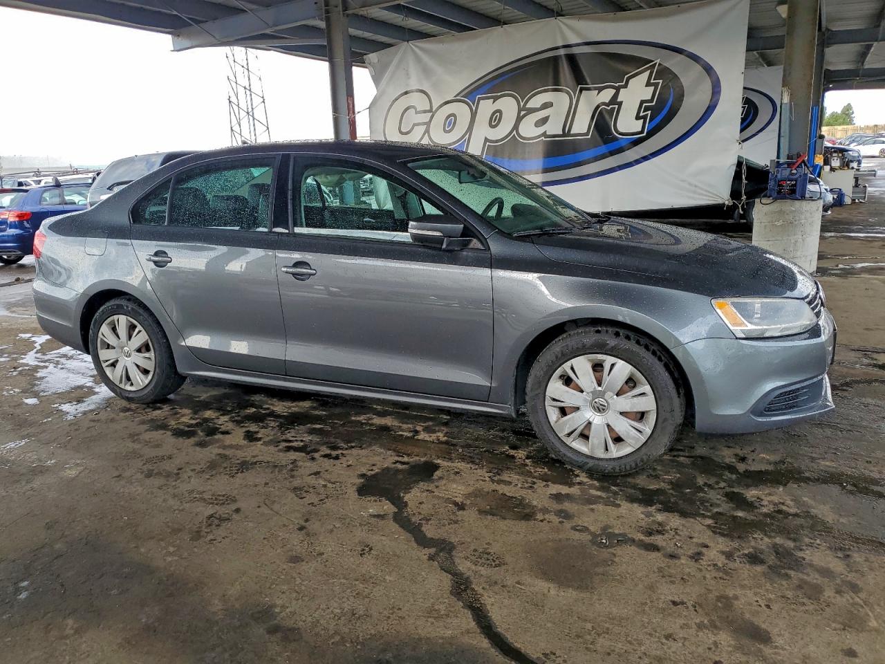 2014 VOLKSWAGEN JETTA SE photo 4