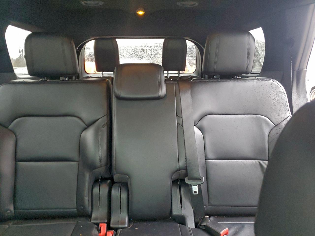 2017 FORD EXPLORER XLT photo 10