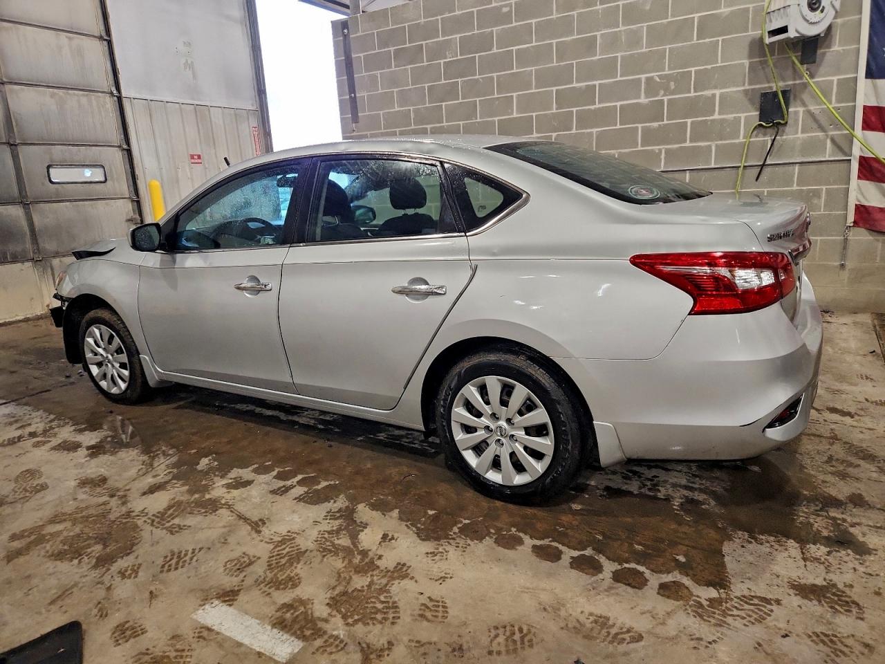 2017 NISSAN SENTRA S photo 3