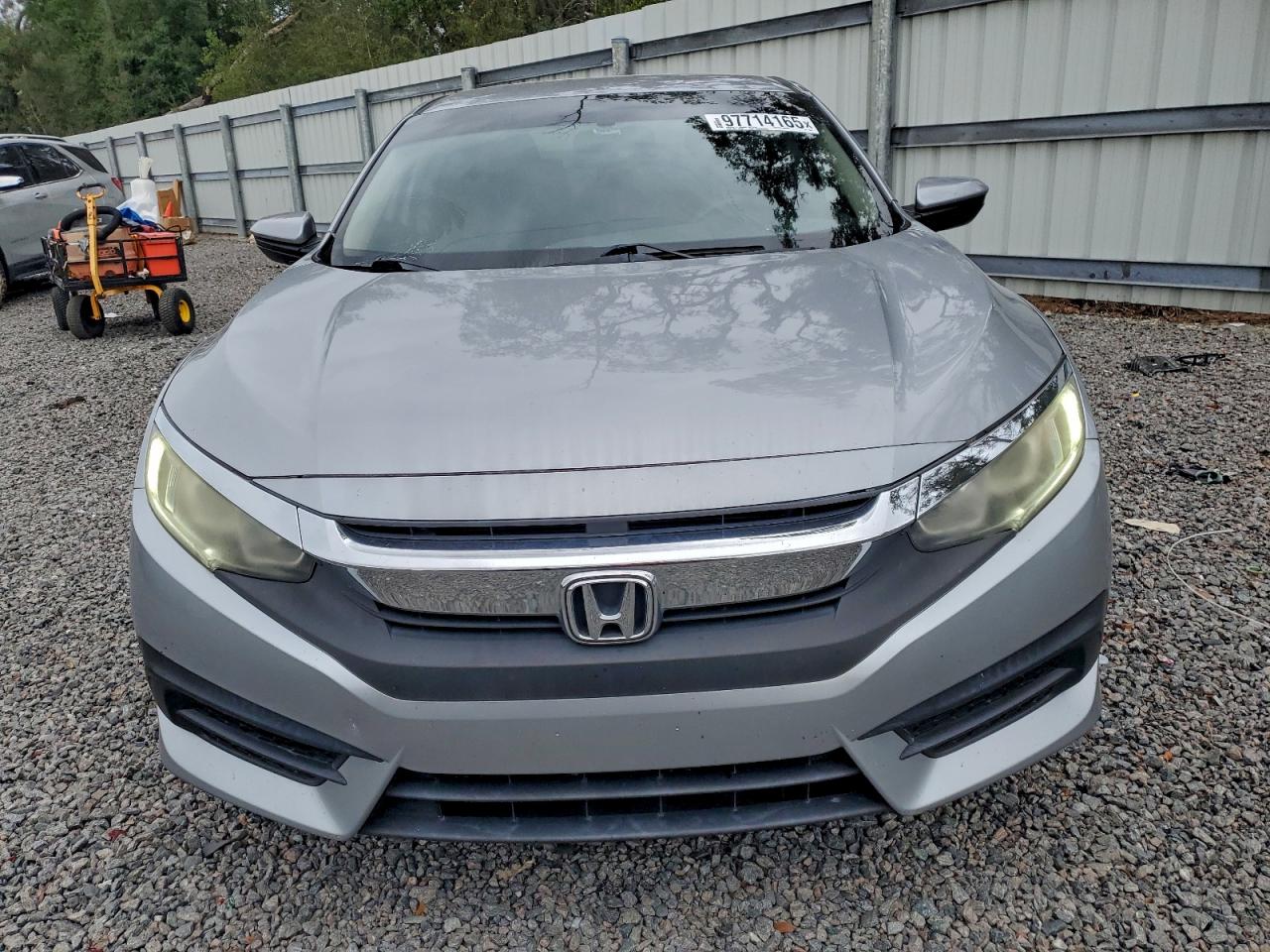 2016 HONDA CIVIC LX photo 5