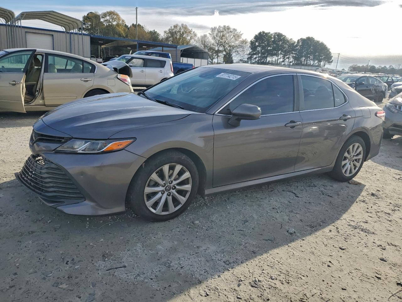 2018 TOYOTA CAMRY