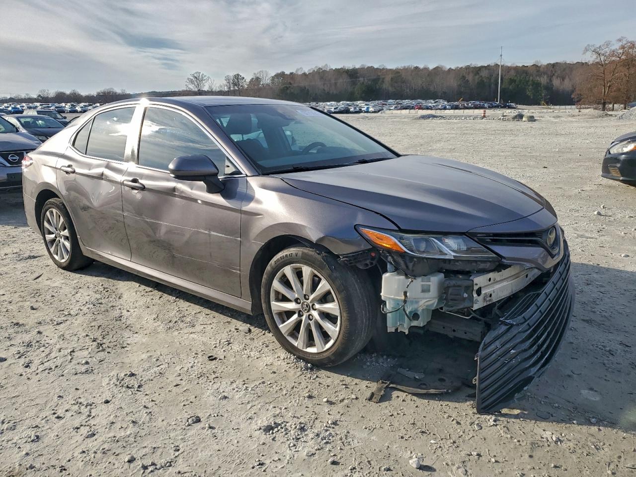 2018 TOYOTA CAMRY L photo 4