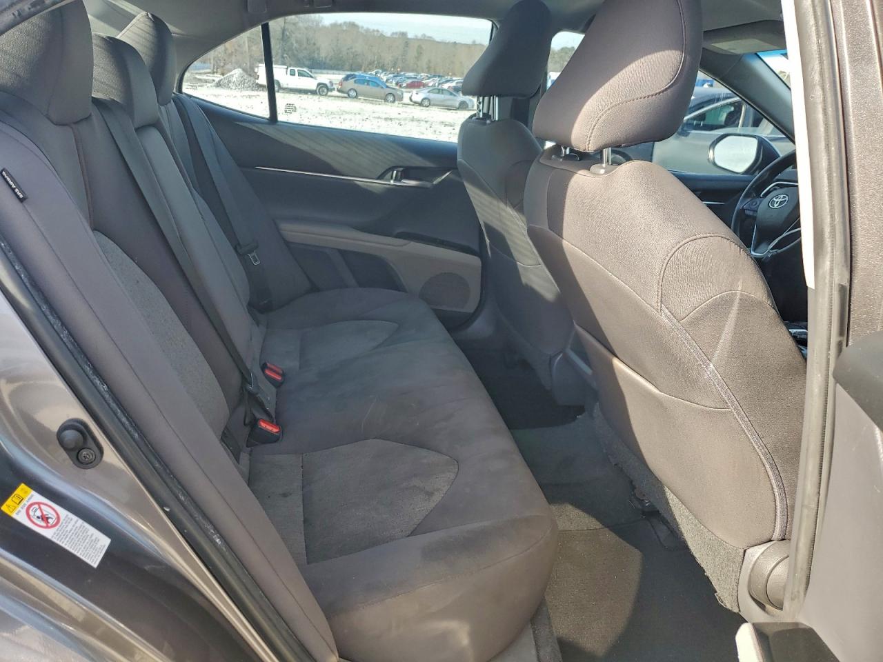 2018 TOYOTA CAMRY L photo 10