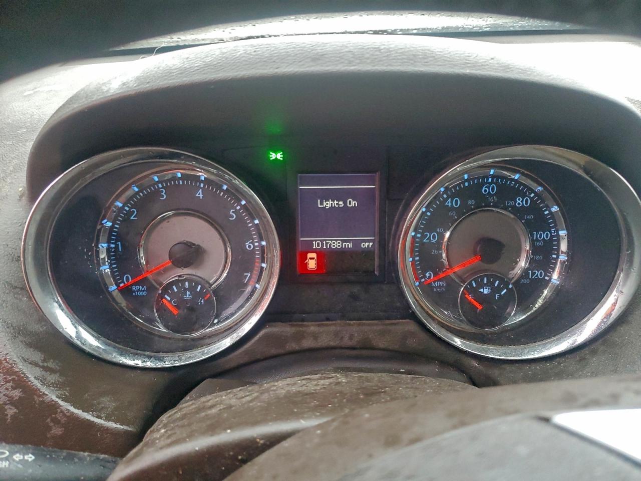 2013 CHRYSLER TOWN & COUNTRY TOURING L photo 17