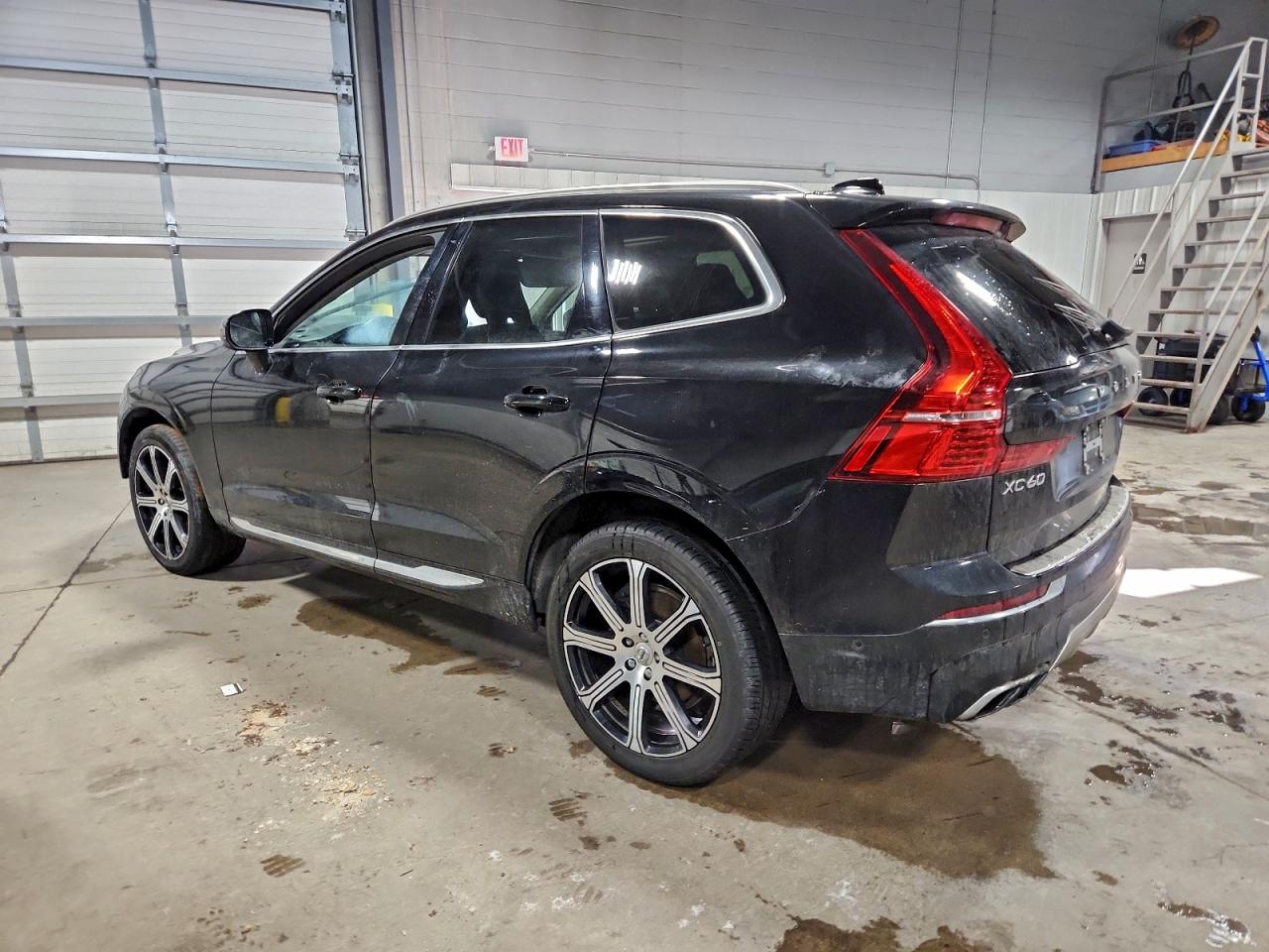 2019 VOLVO XC60 T6 INSCRIPTION photo 2