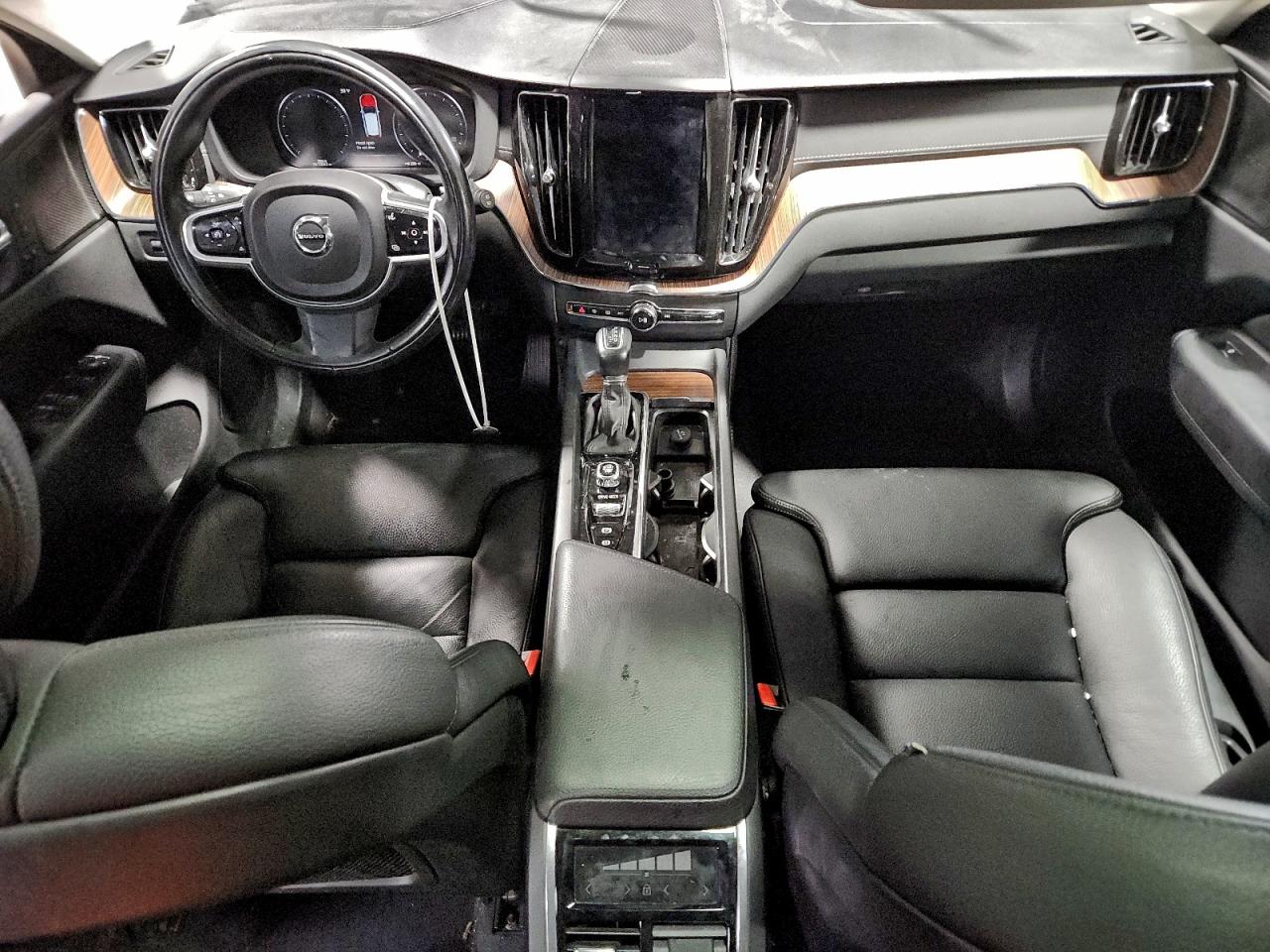 2019 VOLVO XC60 T6 INSCRIPTION photo 8