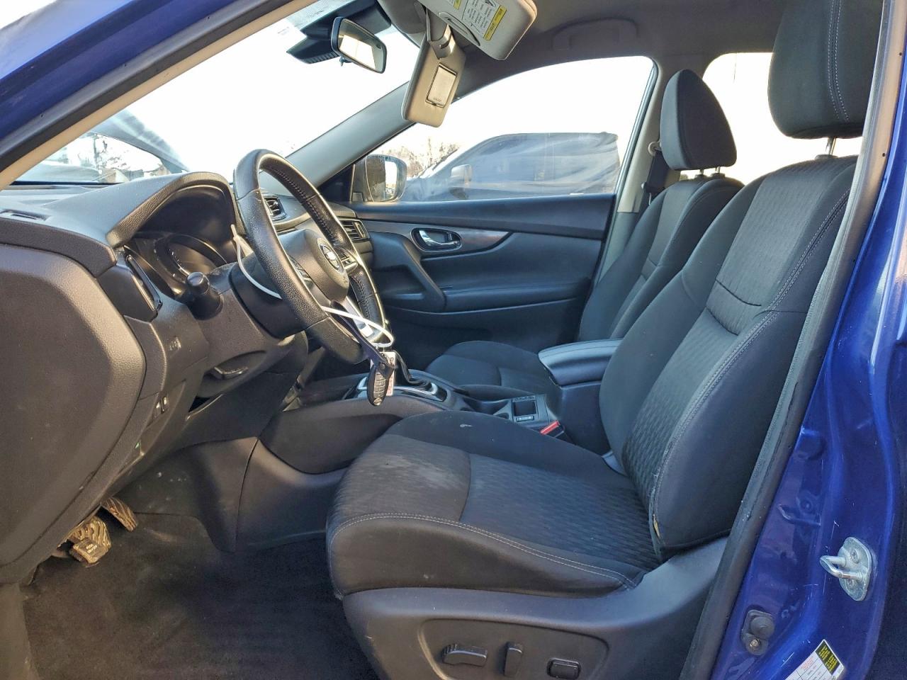 2019 NISSAN ROGUE S photo 7