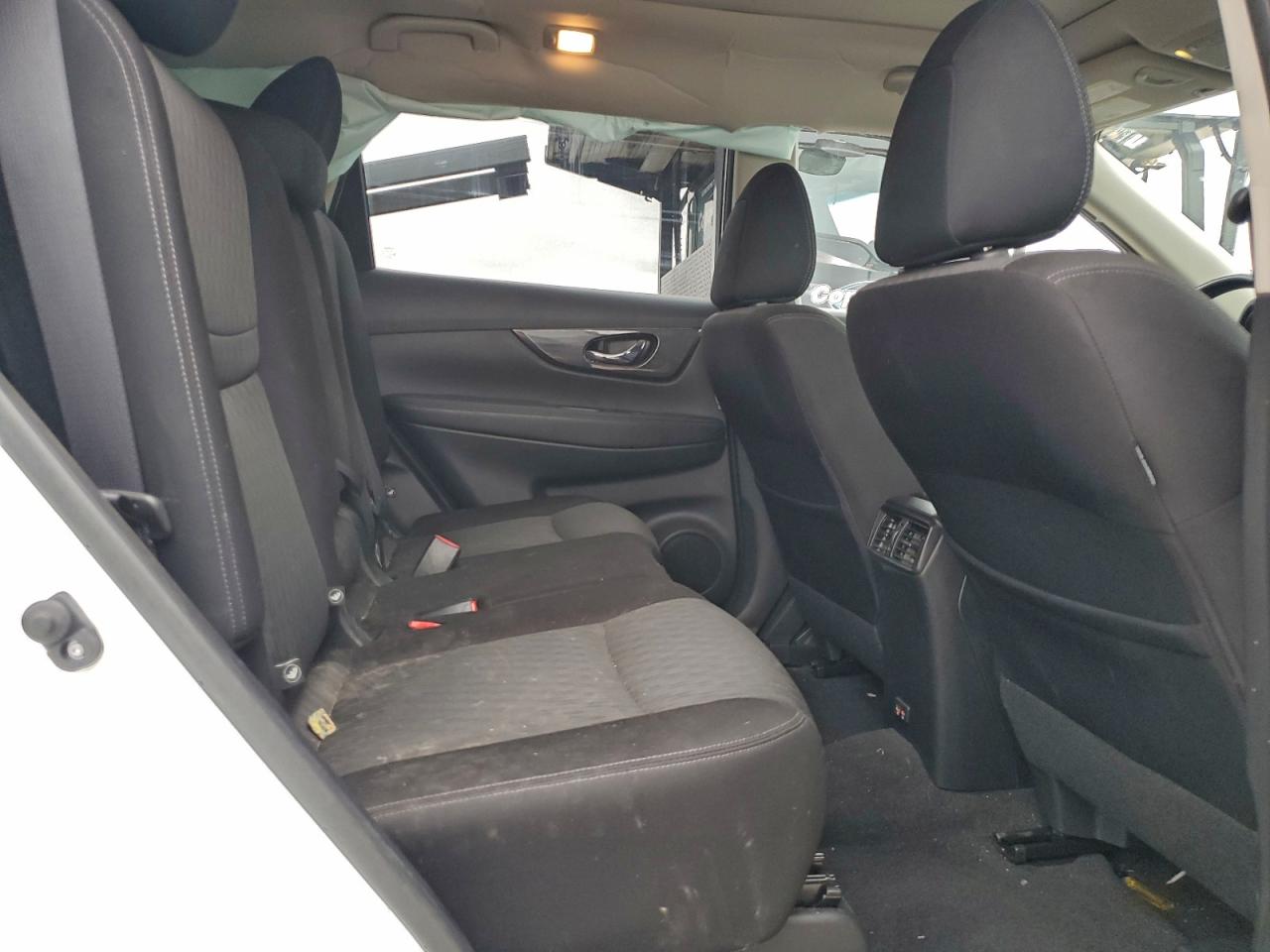2020 NISSAN ROGUE S photo 11