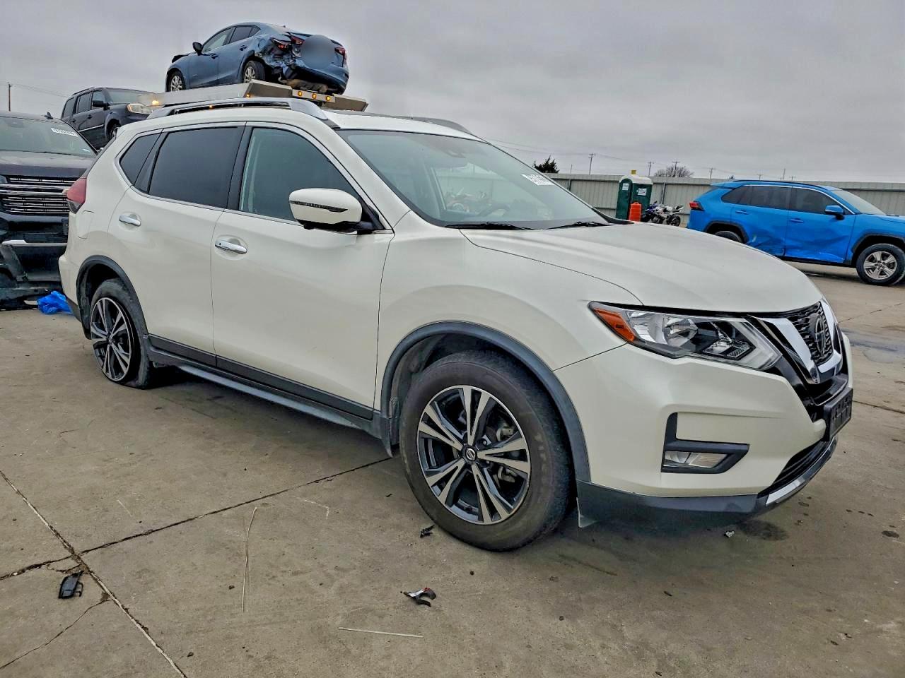 2020 NISSAN ROGUE S photo 4