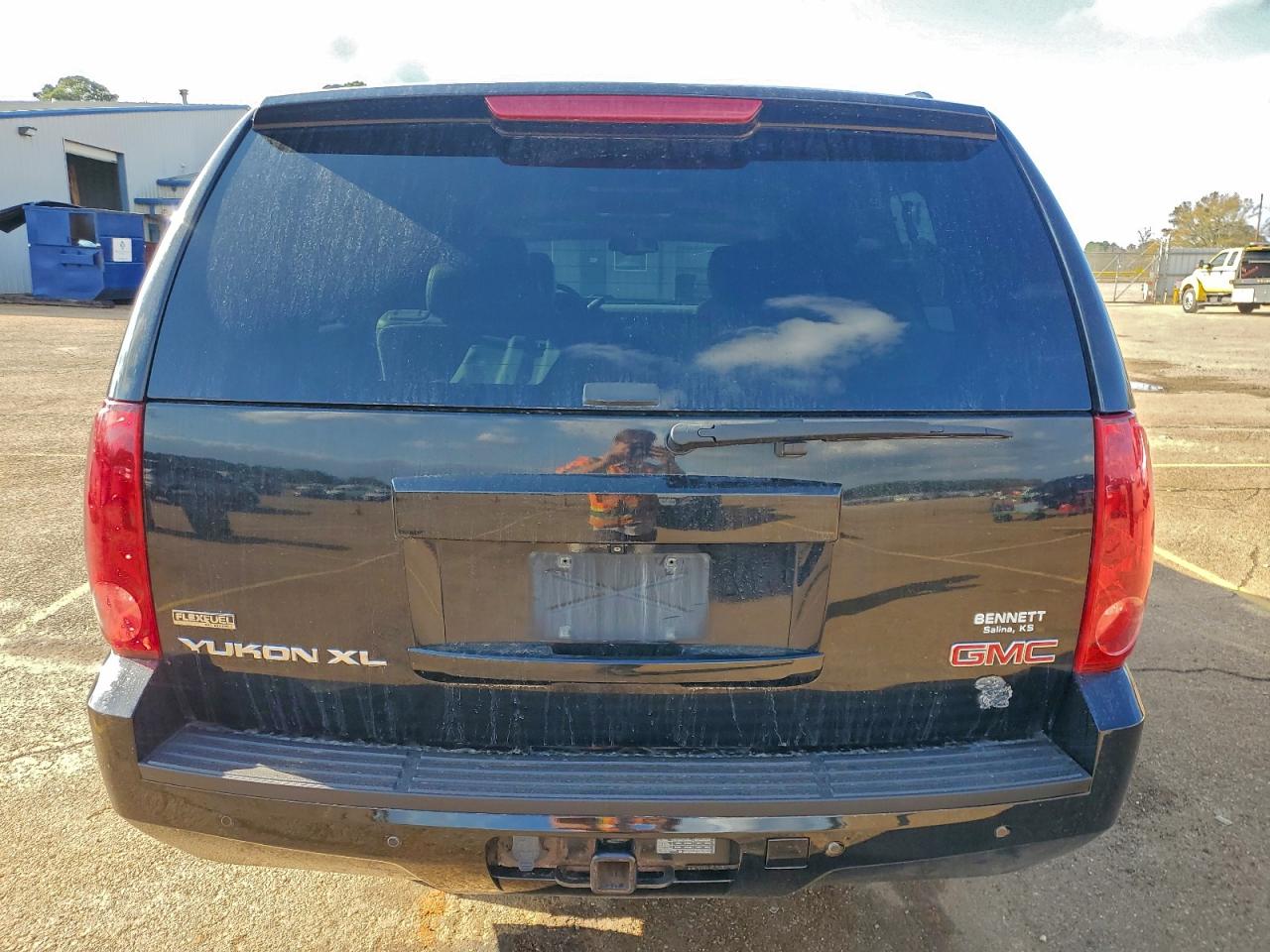 2010 GMC YUKON XL K1500 SLT photo 6