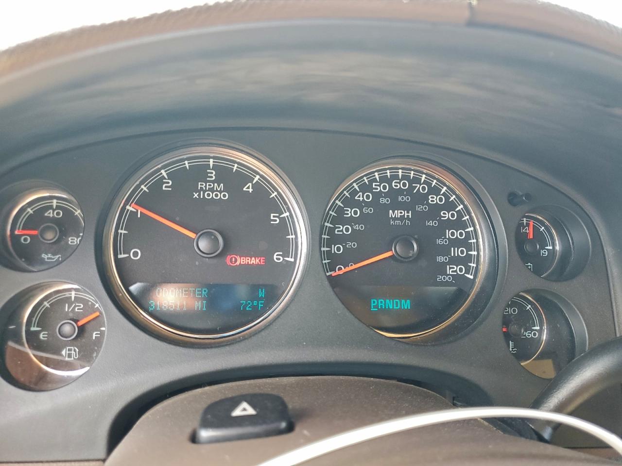 2010 GMC YUKON XL K1500 SLT photo 9