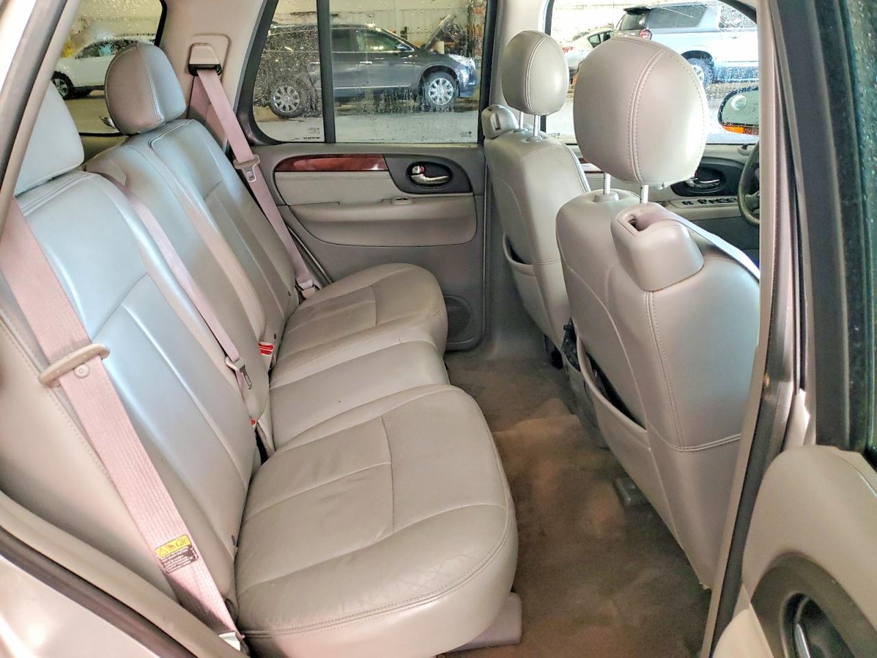 2005 GMC ENVOY photo 11