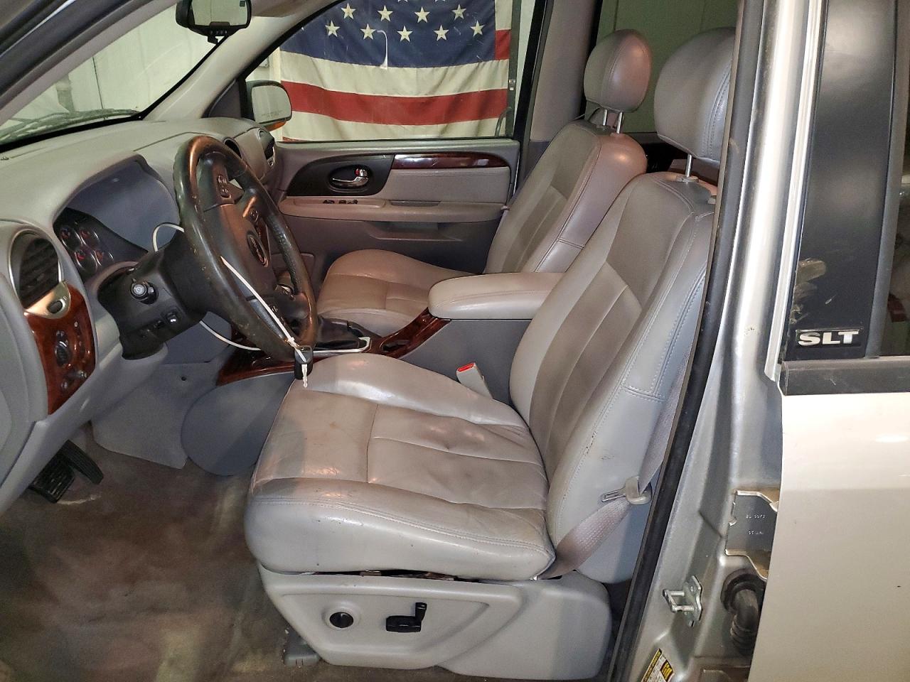 2005 GMC ENVOY photo 7