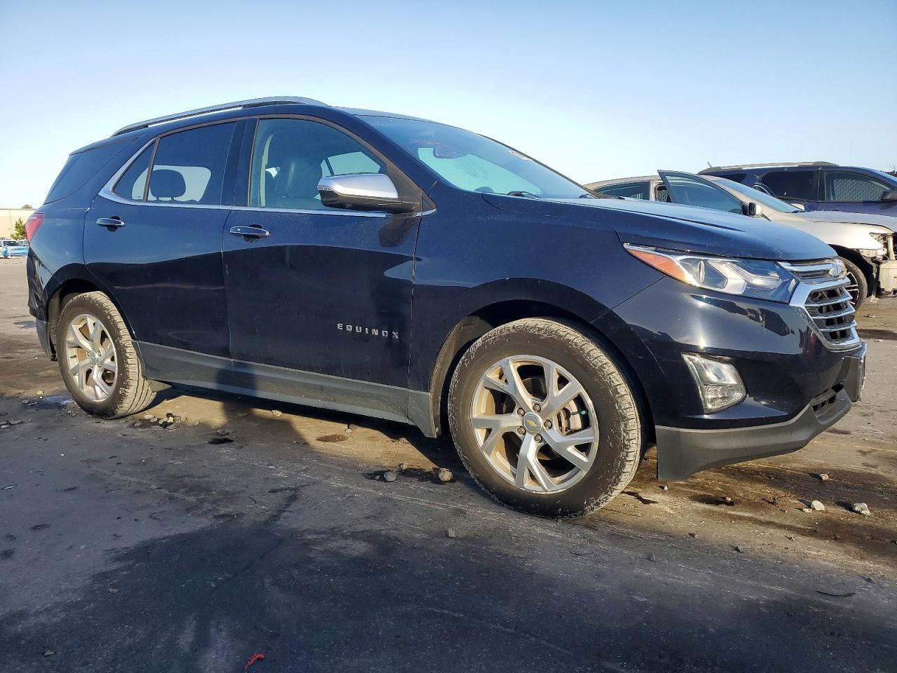 2020 CHEVROLET EQUINOX PREMIER photo 4