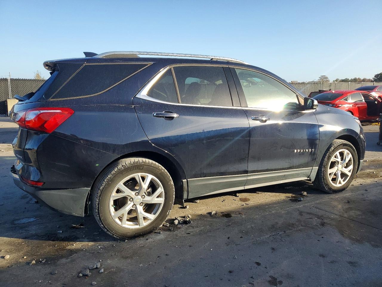 2020 CHEVROLET EQUINOX PREMIER photo 3