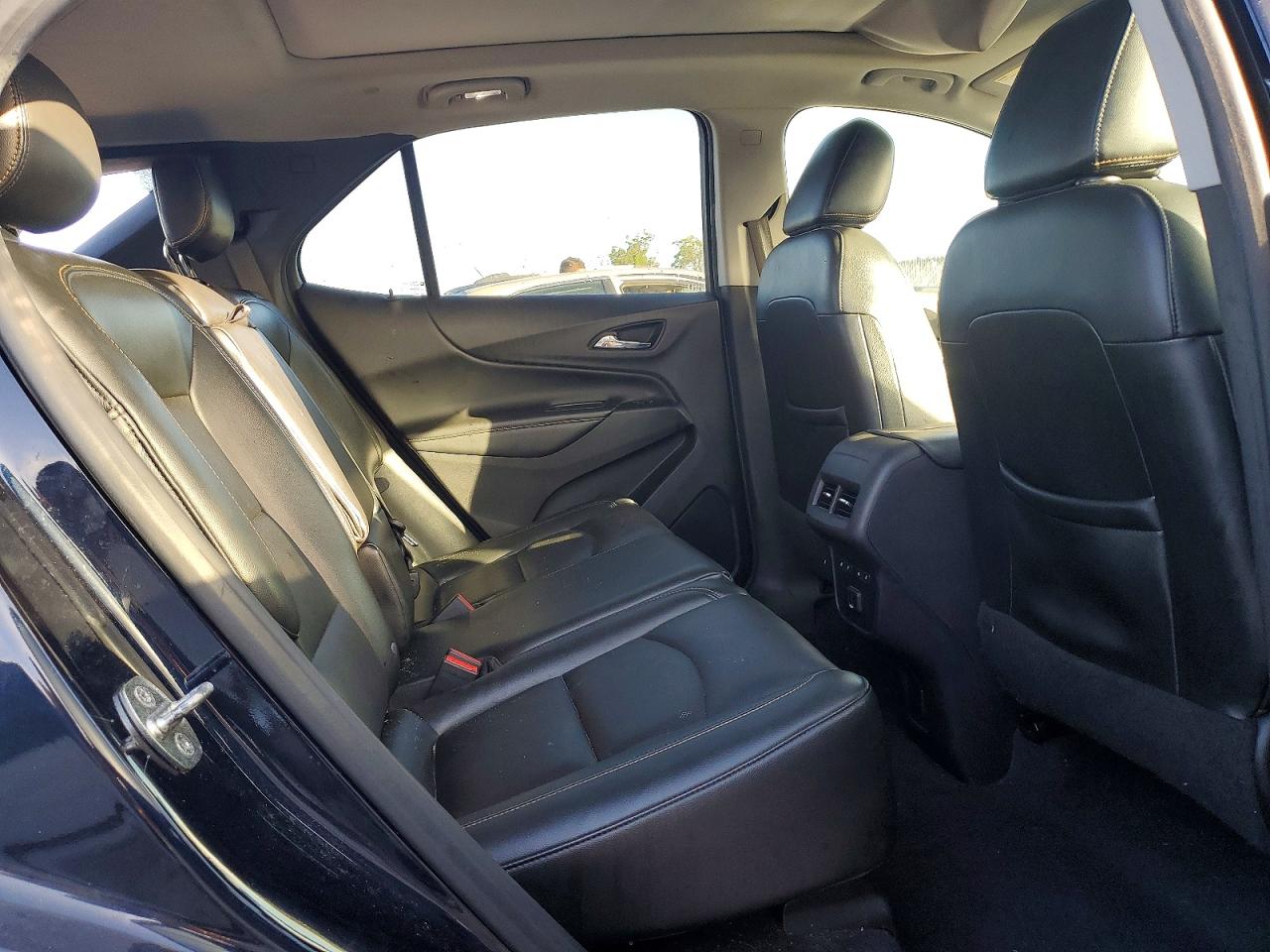 2020 CHEVROLET EQUINOX PREMIER photo 11