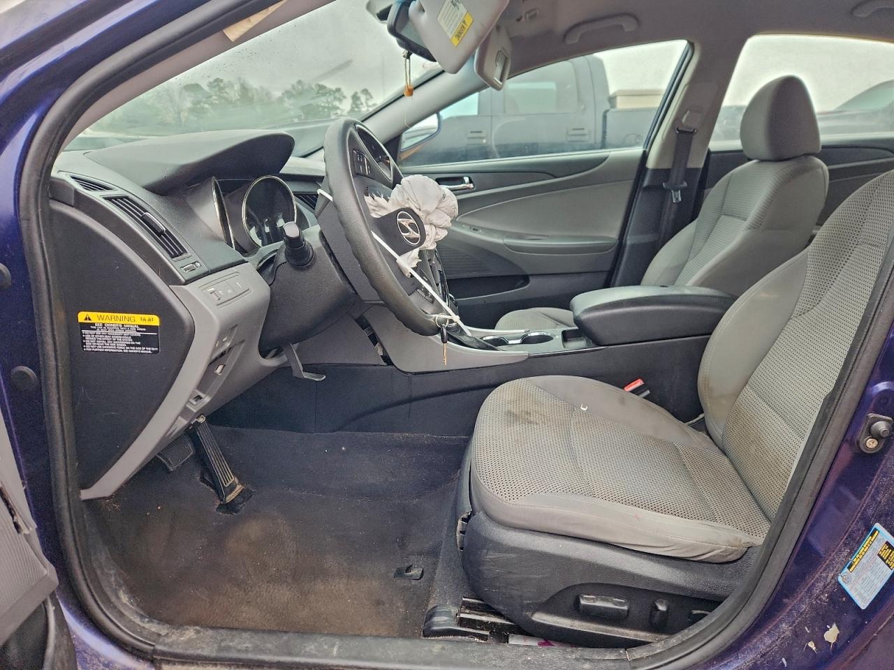 2012 HYUNDAI SONATA GLS photo 7