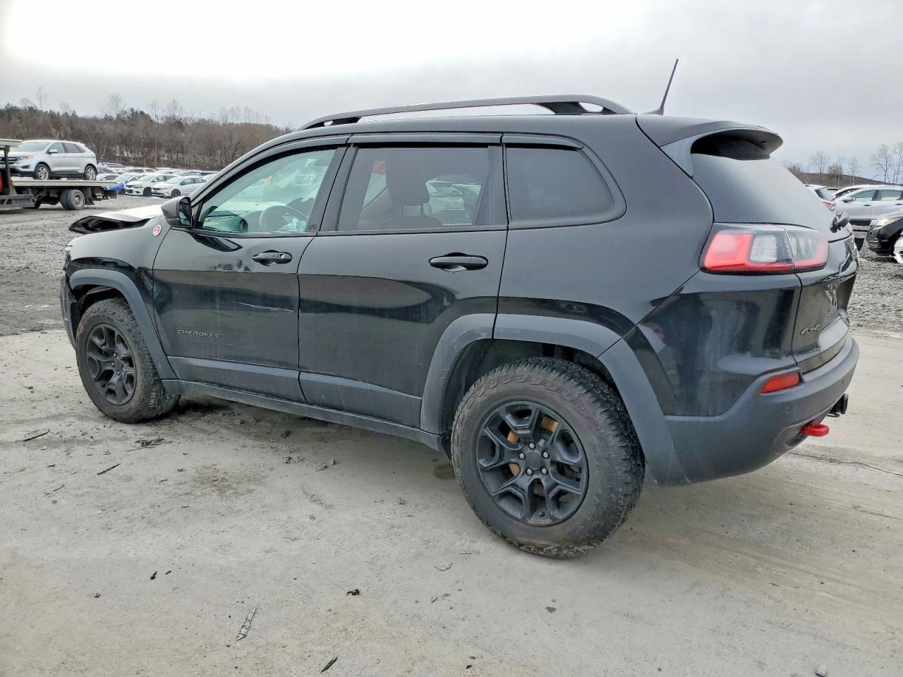 2019 JEEP CHEROKEE TRAILHAWK photo 2