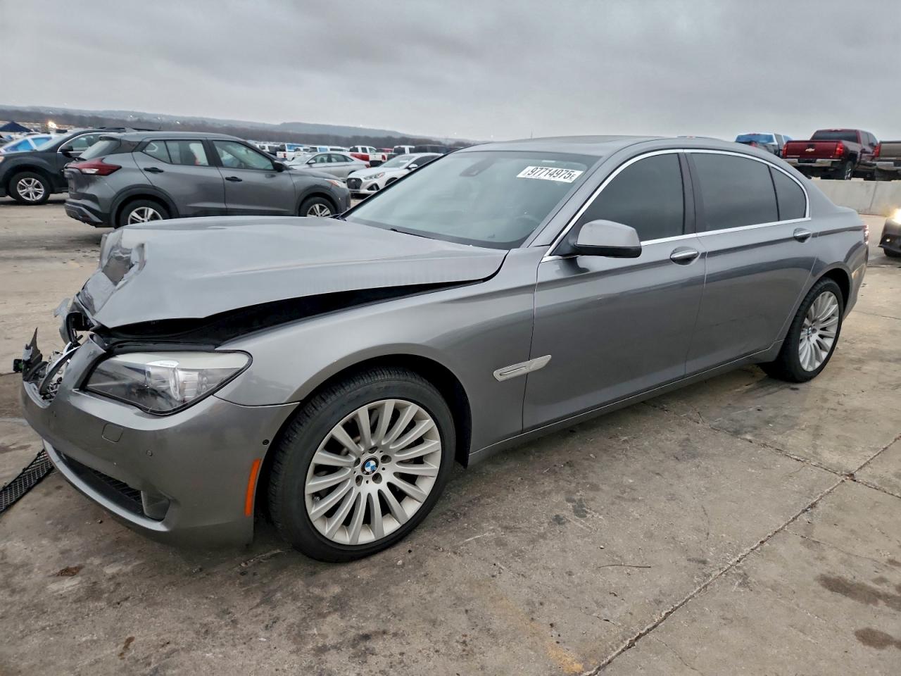 2012 BMW 750