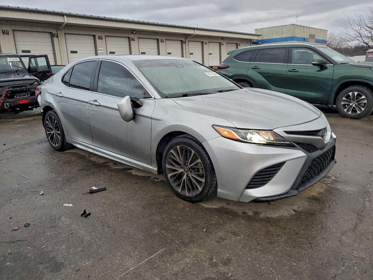 2019 TOYOTA CAMRY L photo 4