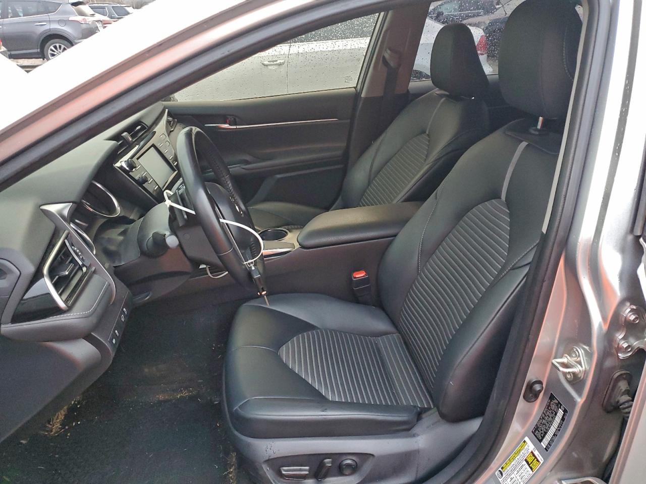 2019 TOYOTA CAMRY L photo 7