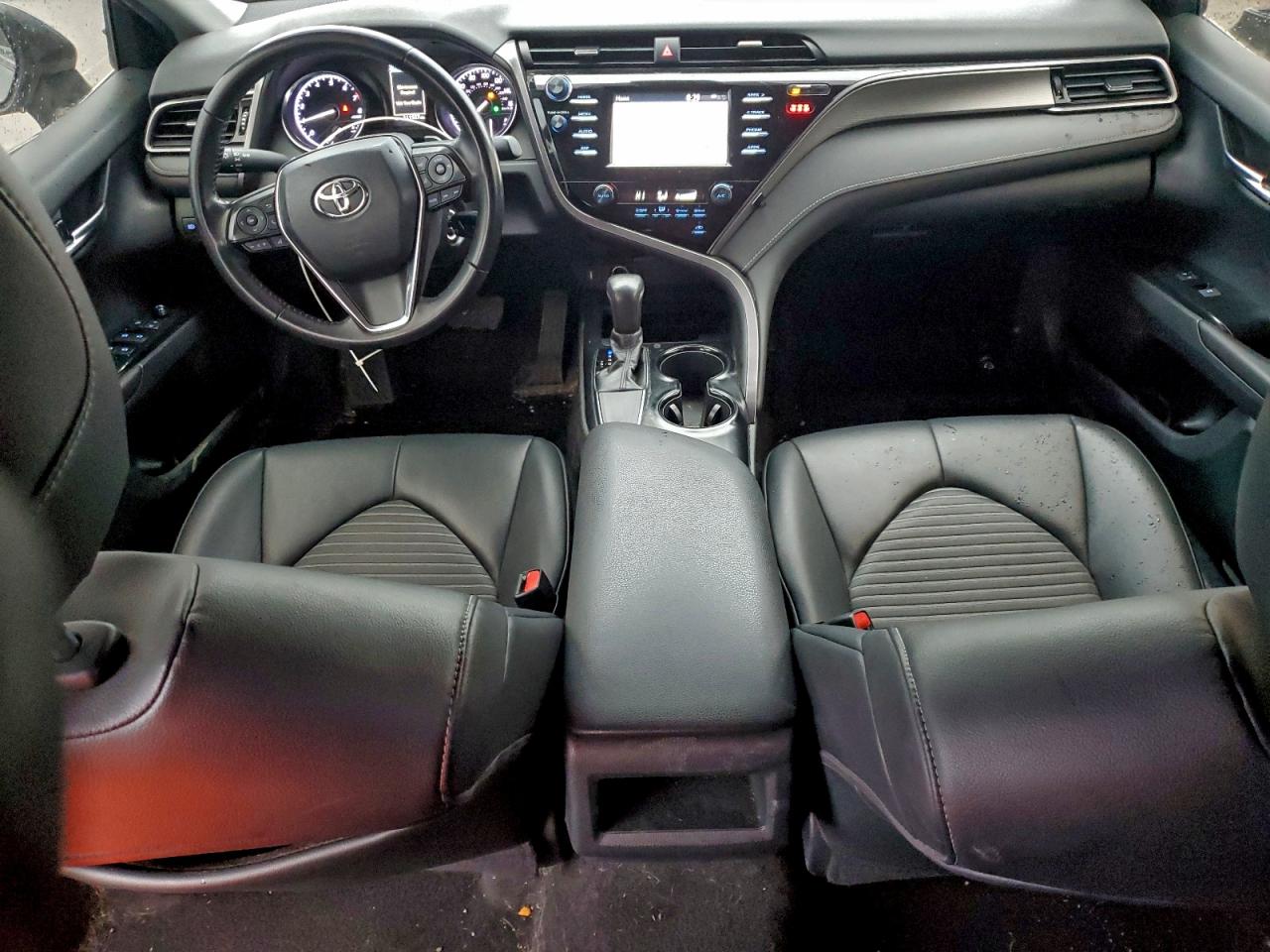 2019 TOYOTA CAMRY L photo 8