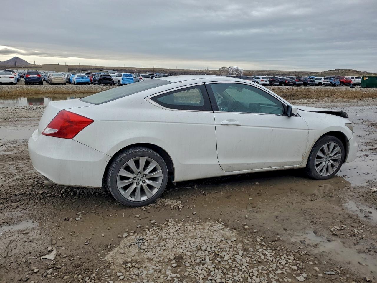 2012 HONDA ACCORD LX photo 5